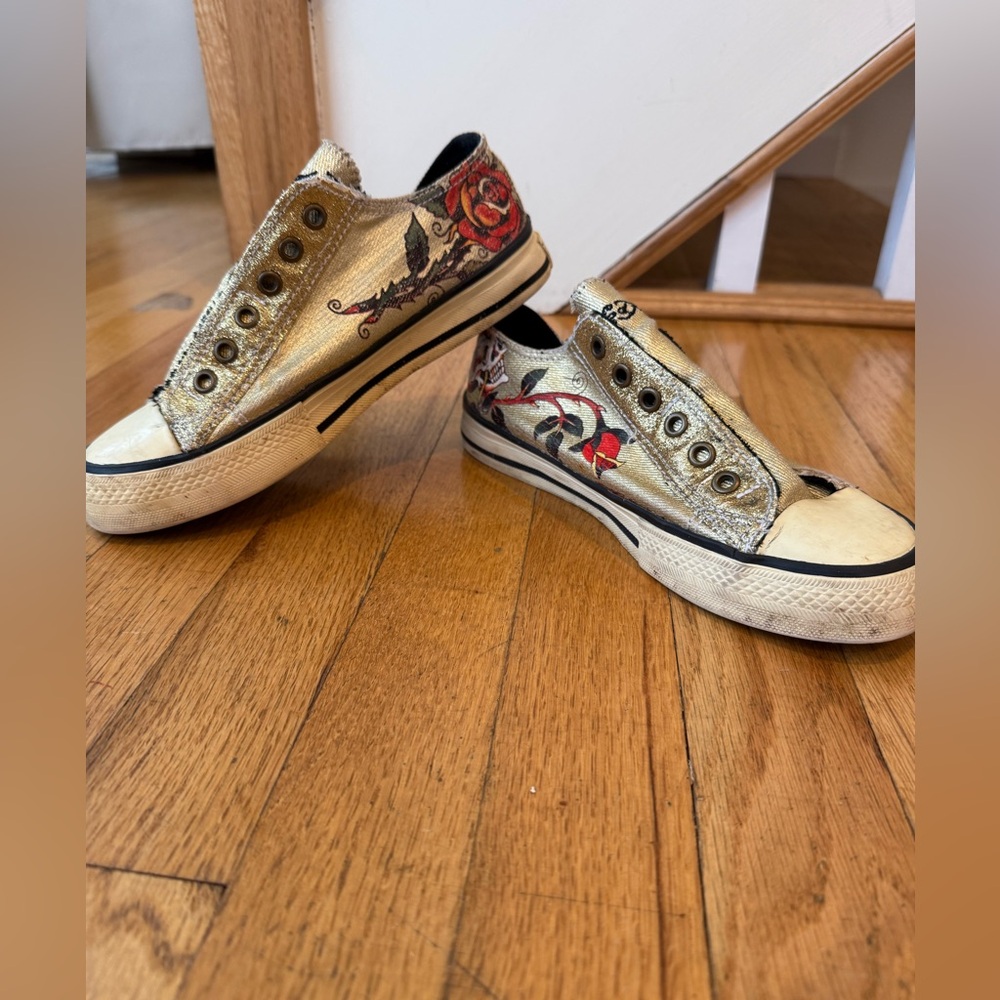 Ed Hardy Gold Womens Sneakers with Red and Black Accents-Size 5
